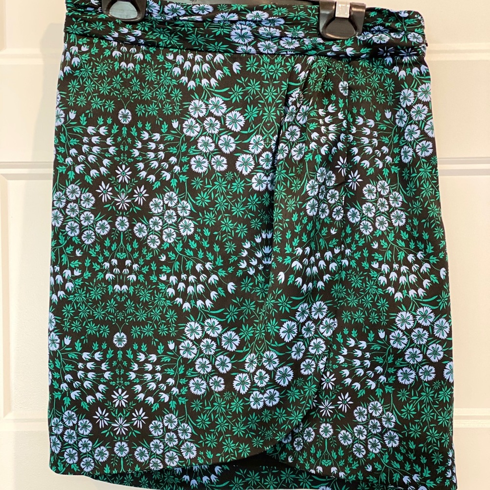 Banana Republic silk, floral wrap skirt. Like new